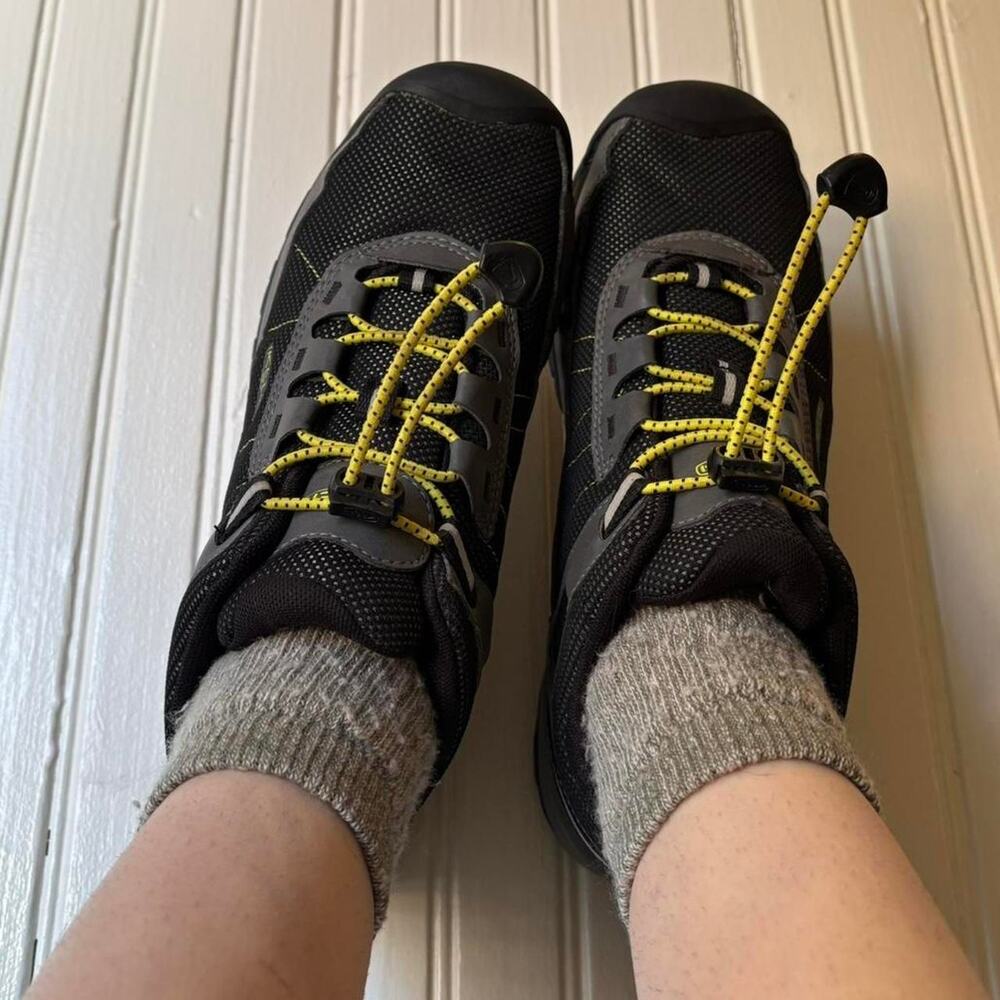 Keen Hiking Shoes Men's 5 Women's 6.5 Gorpcore Outdoors